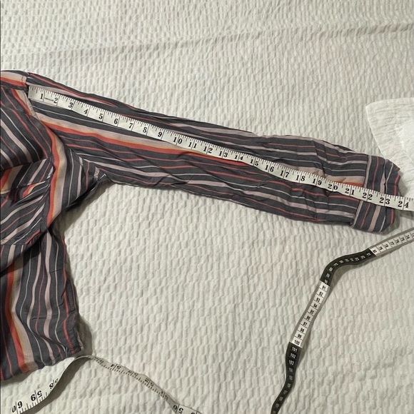 Express Gray Pink Striped Button Up Casual Top | Sp NWT - Picture 7 of 7